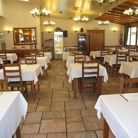 Hostal Lorentxo Олаве Экстерьер фото